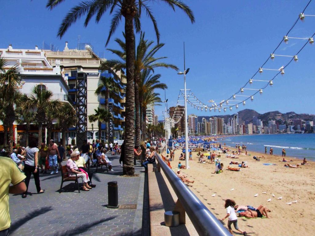 Hotel Iris Benidorm Exterior foto